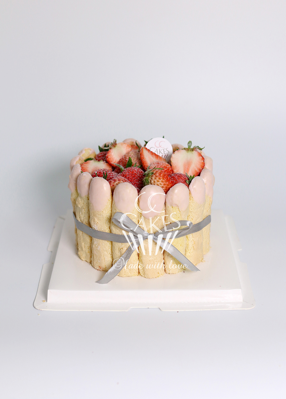 情人节草莓夏洛特蛋糕